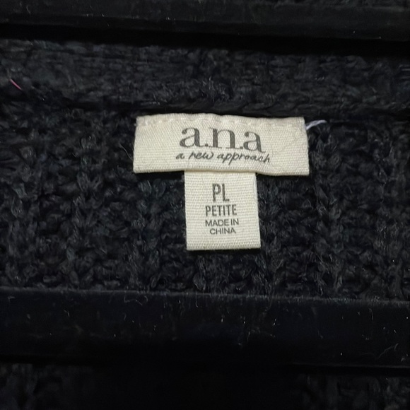 NWT a.n.a Ribbed Three Button Cardigan - Black - Size LP - Picture 5 of 7